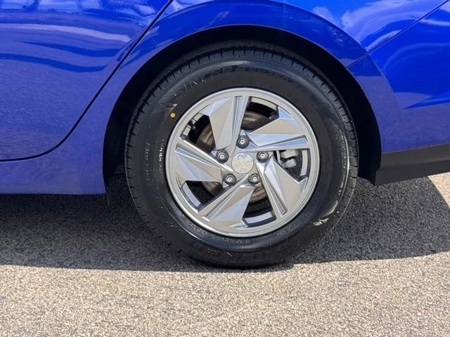 2024 Hyundai Elantra - Image 14 of 21