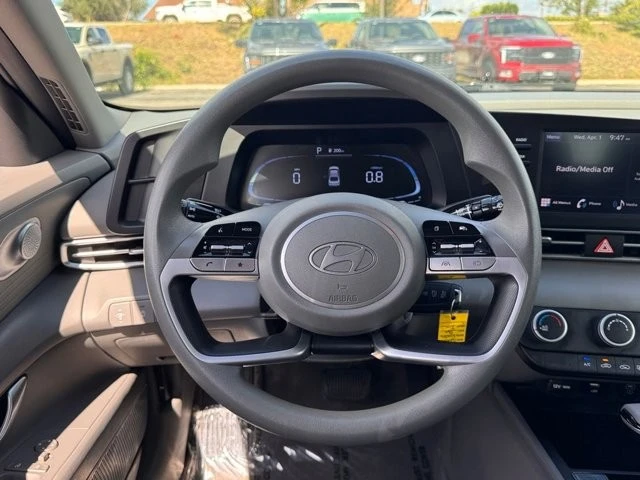 2024 Hyundai Elantra - Image 21 of 30