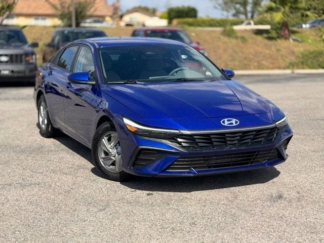 2024 Hyundai Elantra - Image 2 of 30