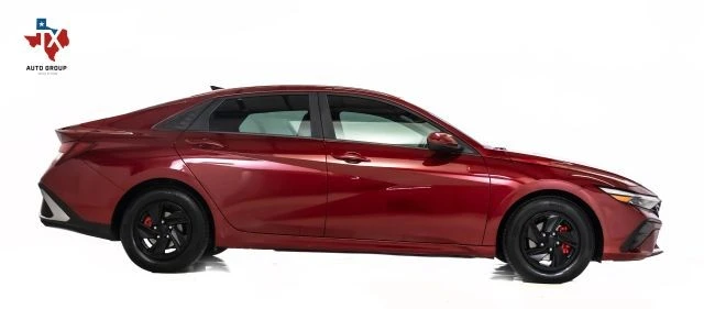 2024 Hyundai Elantra - Image 7 of 12