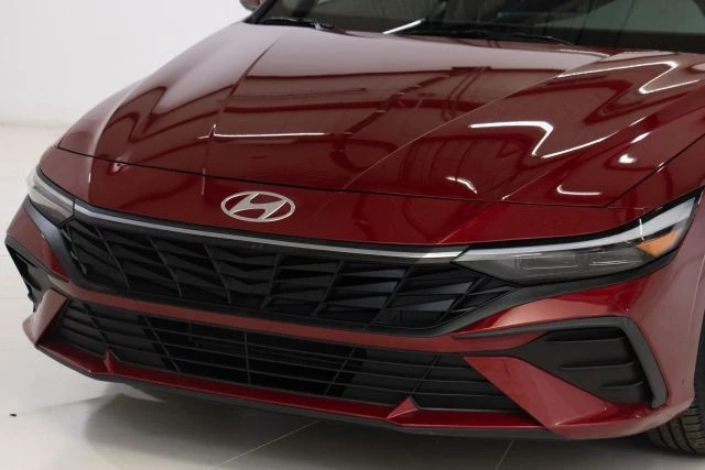 2024 Hyundai Elantra - Image 11 of 12