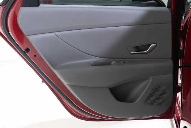 2024 Hyundai Elantra - Image 18 of 21