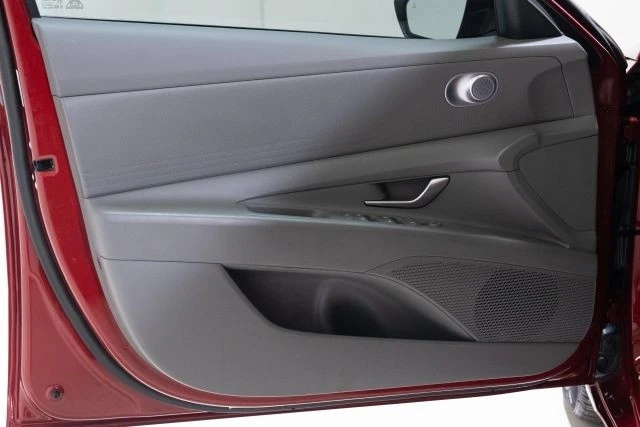2024 Hyundai Elantra - Image 17 of 21