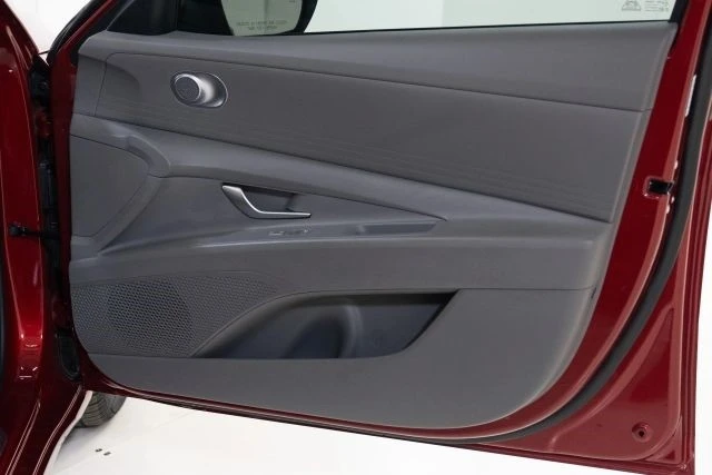 2024 Hyundai Elantra - Image 19 of 21