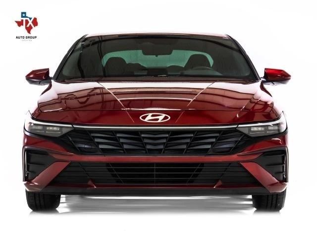 2024 Hyundai Elantra - Image 10 of 21