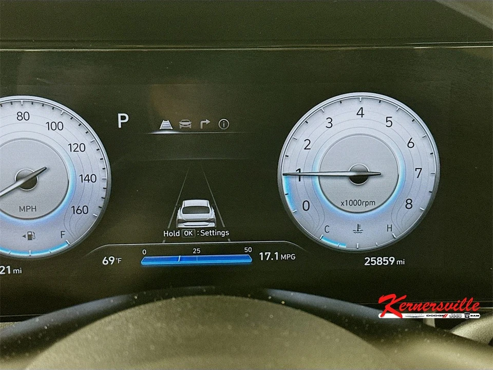 2024 Hyundai Elantra - Image 15 of 21