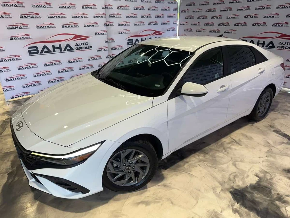 2024 Hyundai Elantra - Image 11 of 21