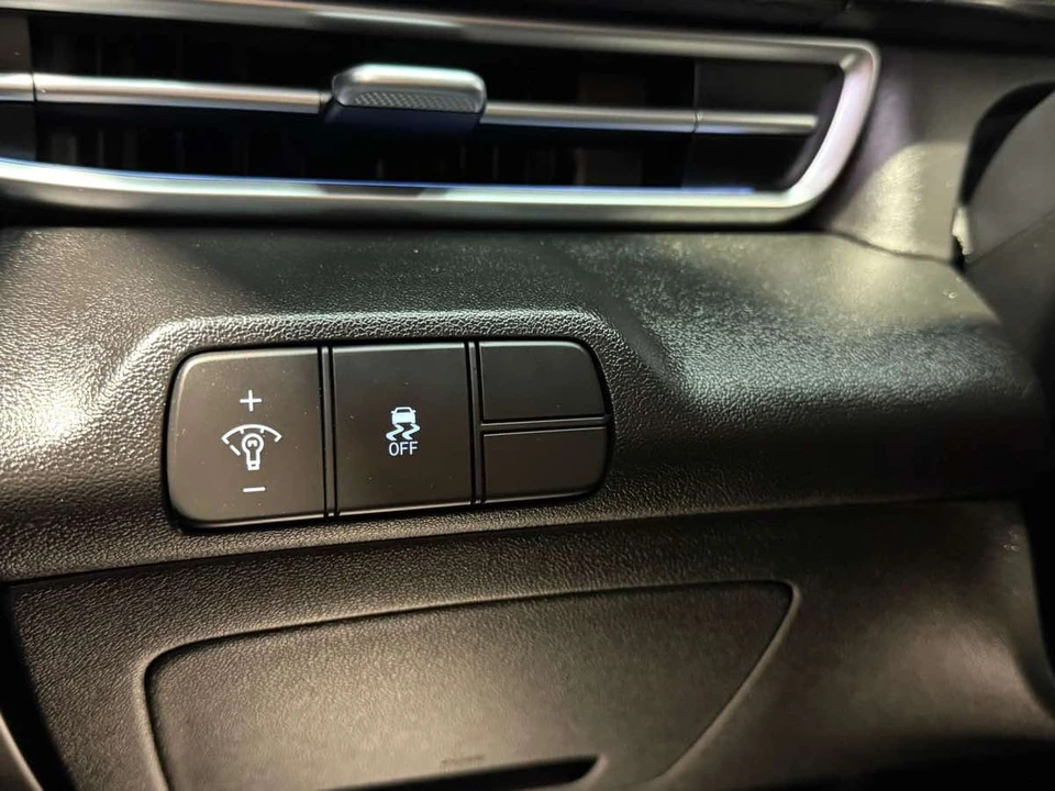 2024 Hyundai Elantra - Image 19 of 21