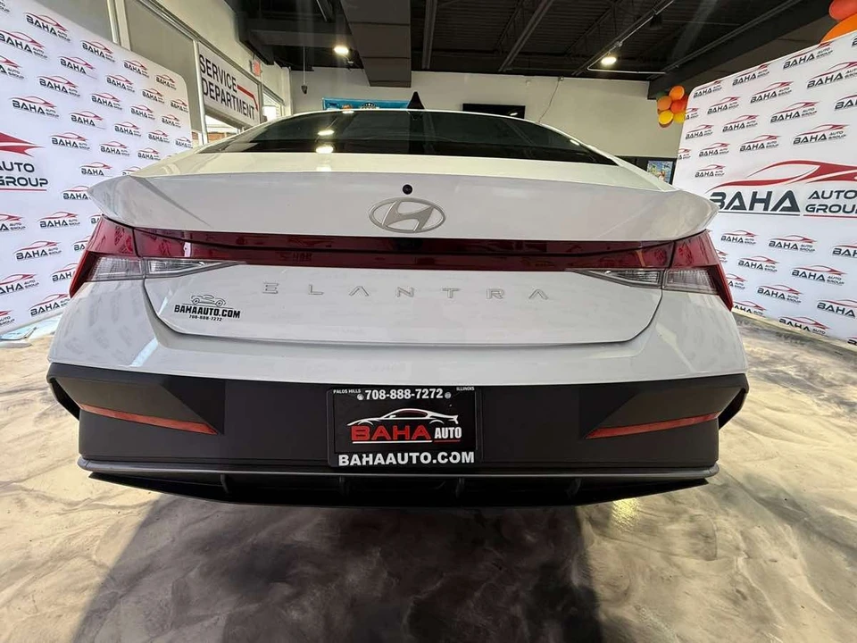 2024 Hyundai Elantra - Image 6 of 21