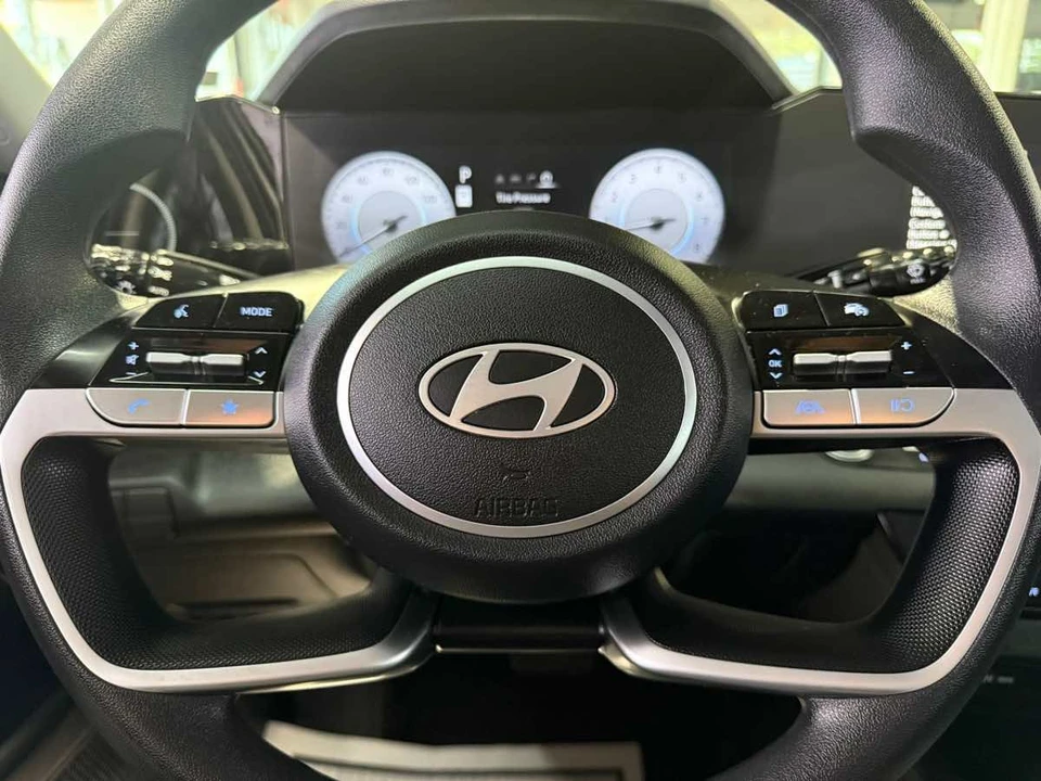 2024 Hyundai Elantra - Image 13 of 21