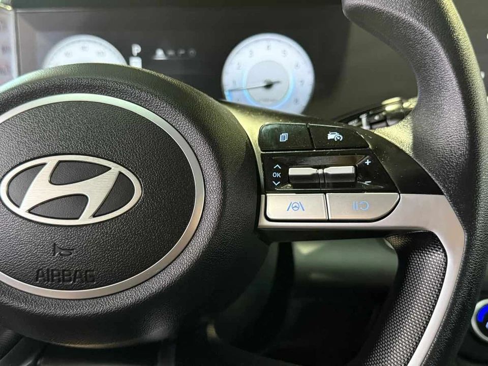 2024 Hyundai Elantra - Image 16 of 21
