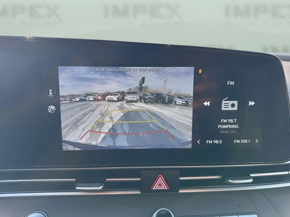 2024 Hyundai Elantra - Image 19 of 31