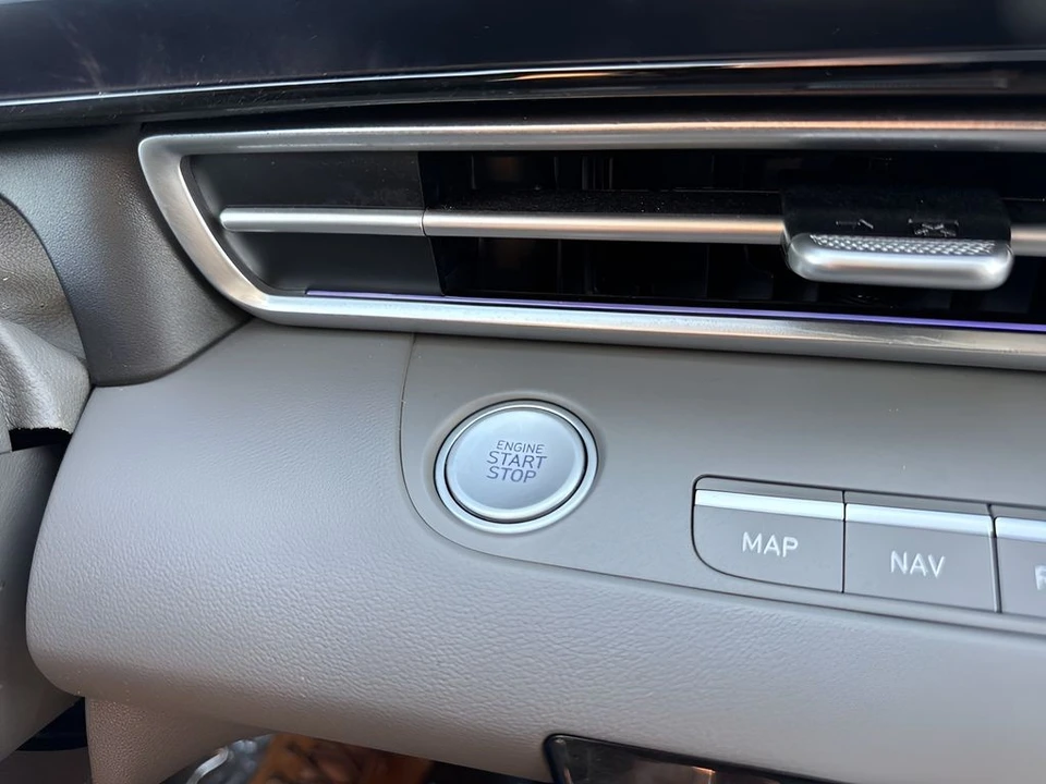 2024 Hyundai Elantra - Image 20 of 31