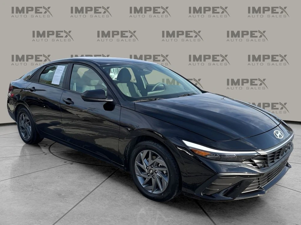 2024 Hyundai Elantra - Image 7 of 21