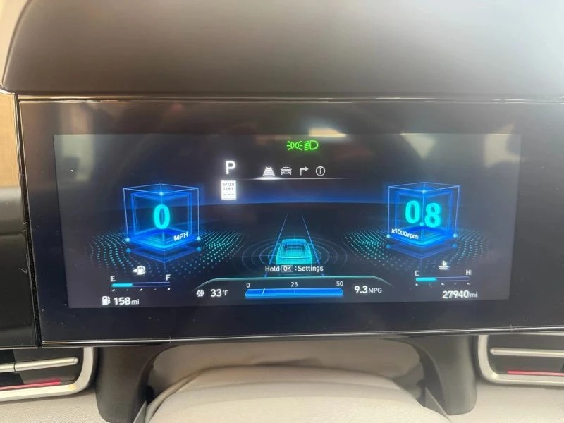 2024 Hyundai Elantra - Image 10 of 12