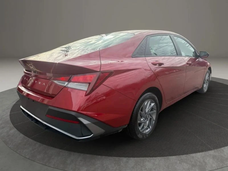 2024 Hyundai Elantra - Image 5 of 12