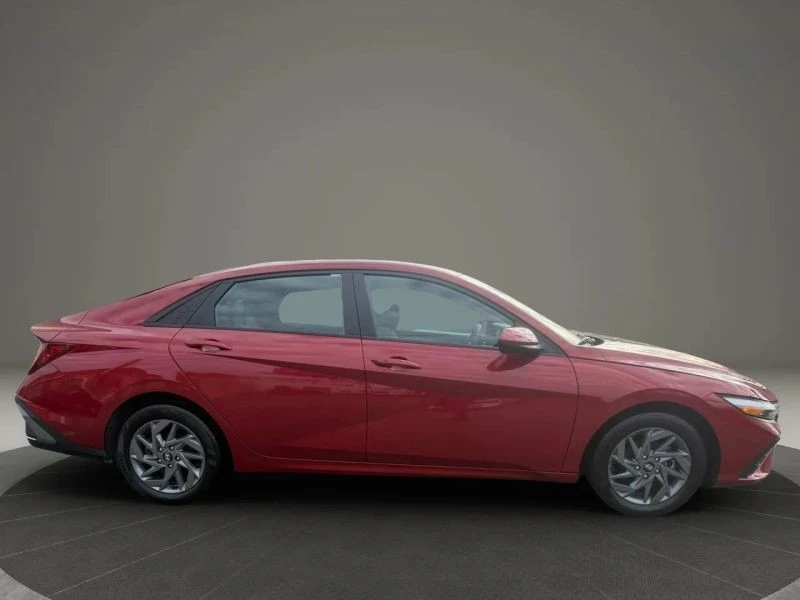 2024 Hyundai Elantra - Image 4 of 12
