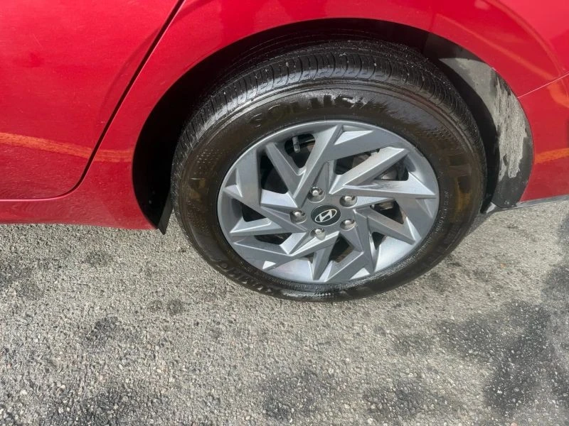 2024 Hyundai Elantra - Image 9 of 12