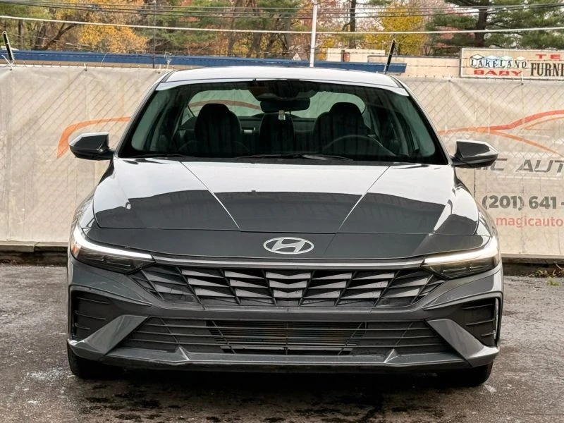 2024 Hyundai Elantra - Image 5 of 12