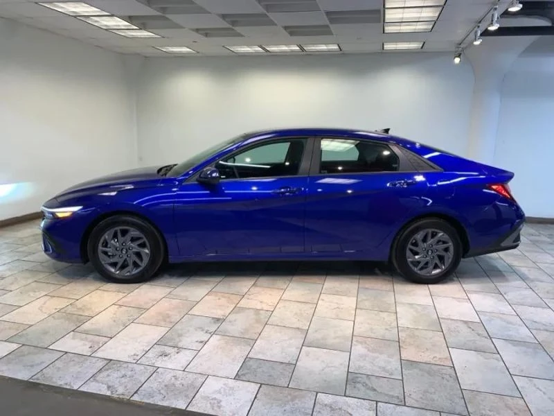 2024 Hyundai Elantra - Image 4 of 12