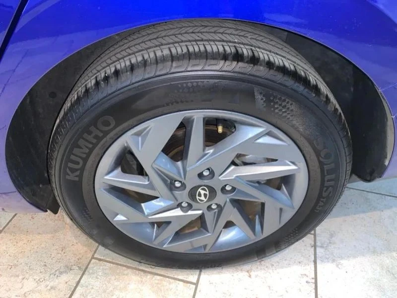 2024 Hyundai Elantra - Image 12 of 12