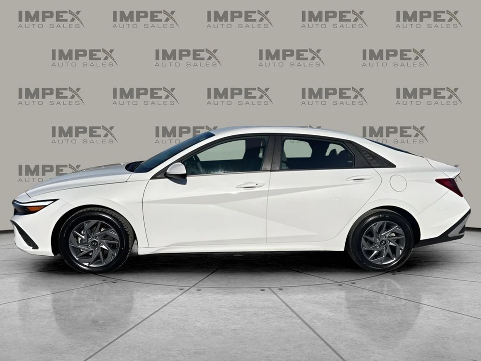 2024 Hyundai Elantra - Image 2 of 12