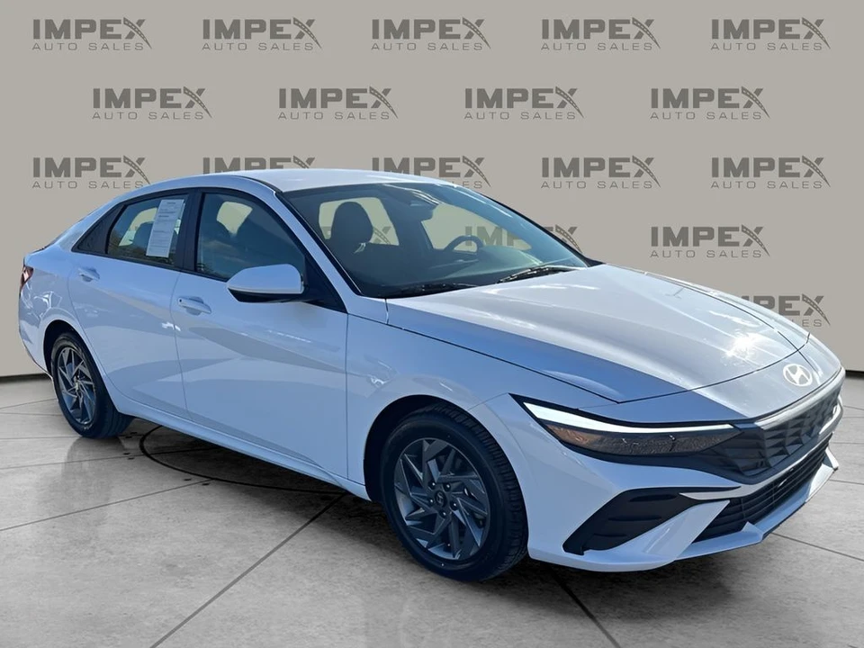 2024 Hyundai Elantra - Image 7 of 12