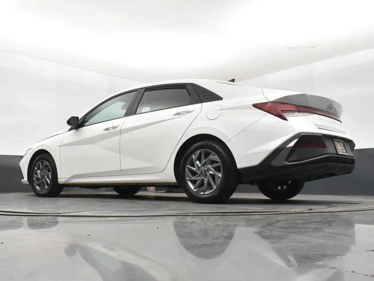 2024 Hyundai Elantra - Image 12 of 12
