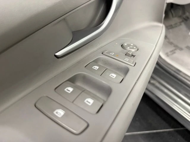 2024 Hyundai Elantra - Image 14 of 21