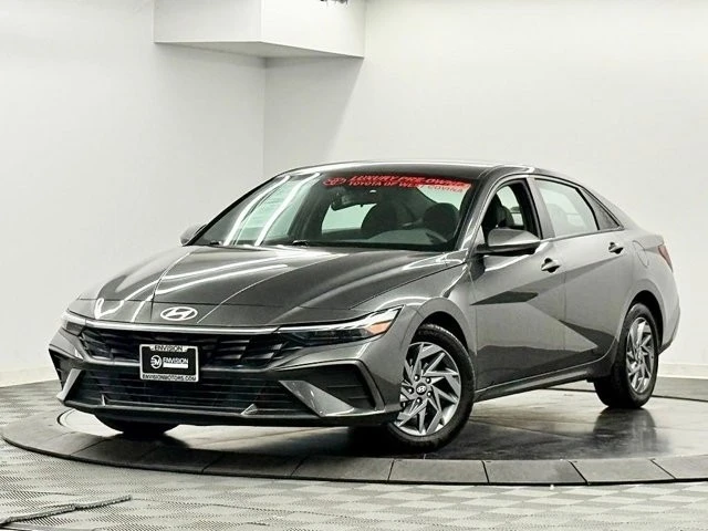2024 Hyundai Elantra - Image 2 of 21