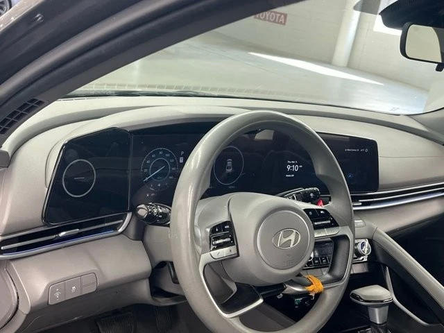 2024 Hyundai Elantra - Image 6 of 7