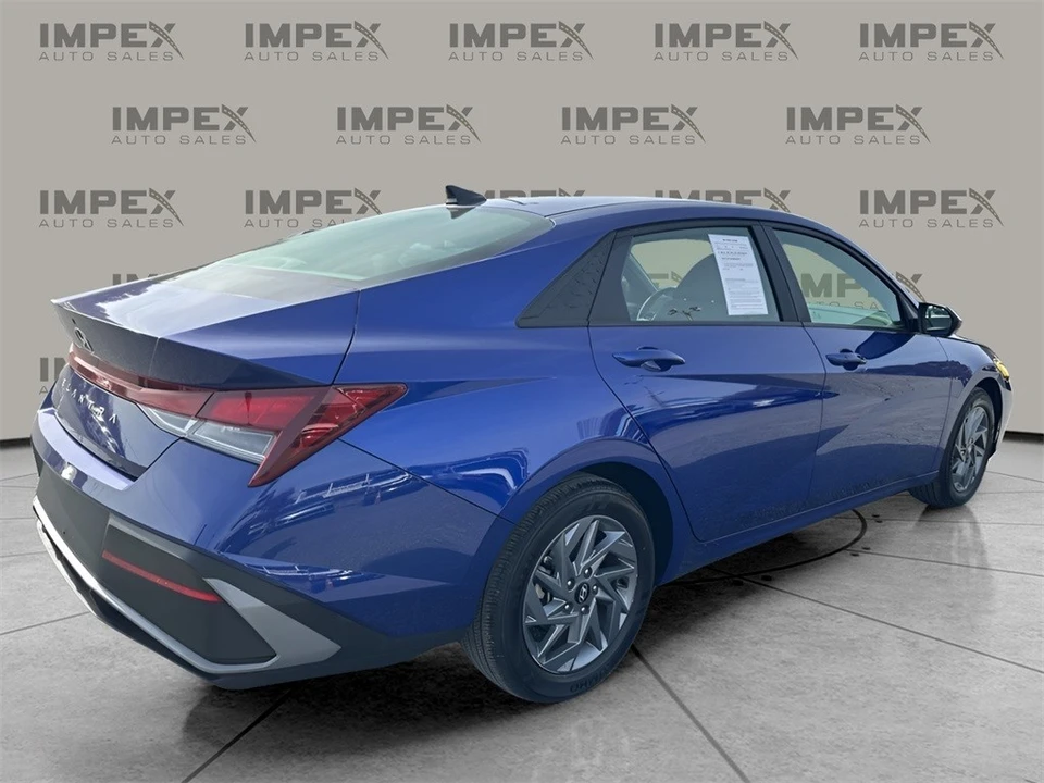 2024 Hyundai Elantra - Image 5 of 12