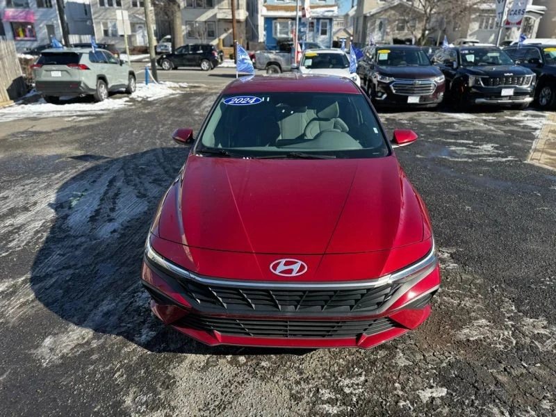 2024 Hyundai Elantra - Image 4 of 12