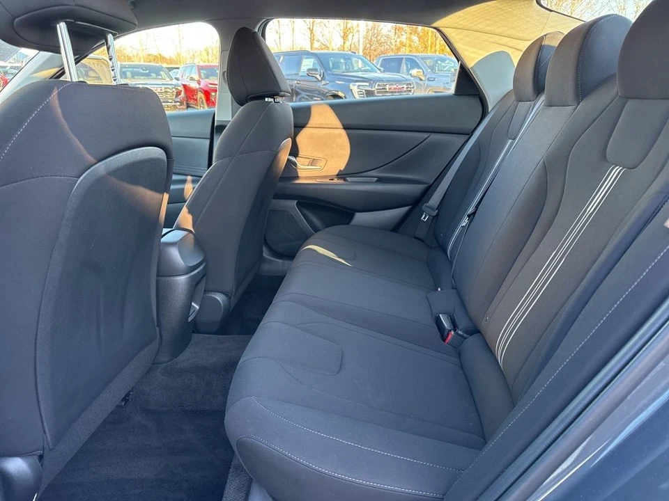 2024 Hyundai Elantra - Image 10 of 12