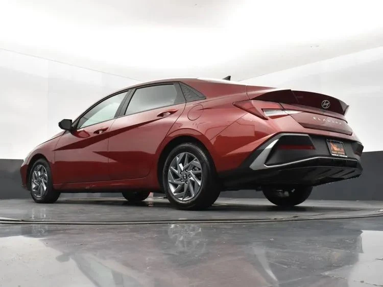 2024 Hyundai Elantra - Image 12 of 12