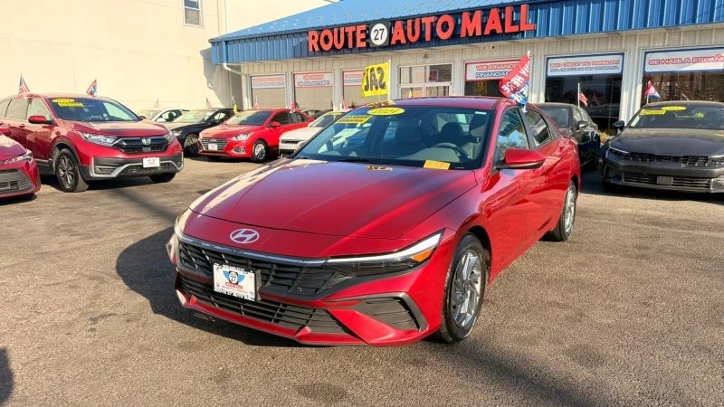 2024 Hyundai Elantra - Image 4 of 12