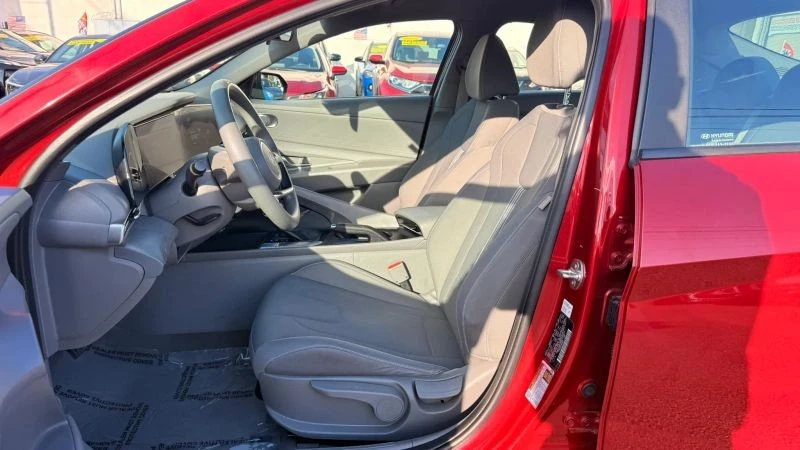 2024 Hyundai Elantra - Image 12 of 12