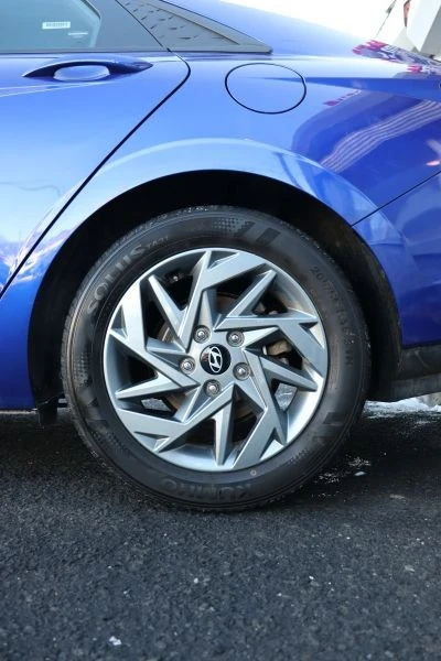 2024 Hyundai Elantra - Image 8 of 12