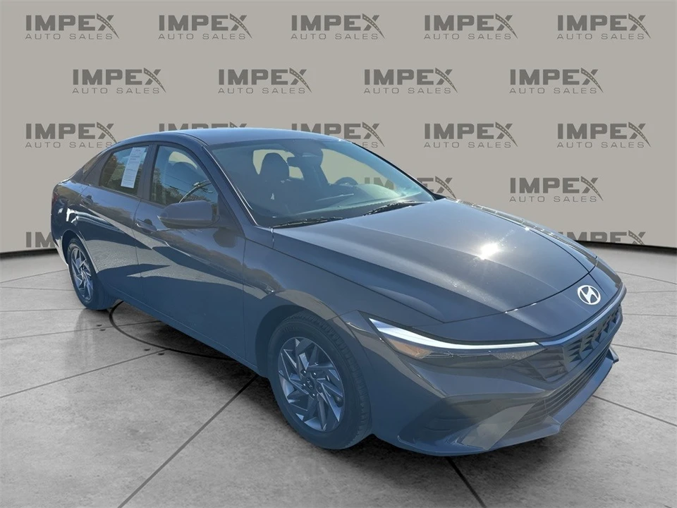 2024 Hyundai Elantra - Image 7 of 12