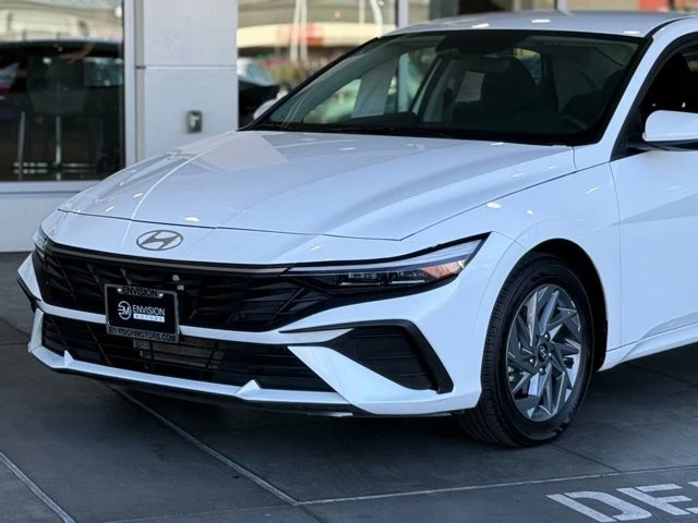 2024 Hyundai Elantra - Image 3 of 12