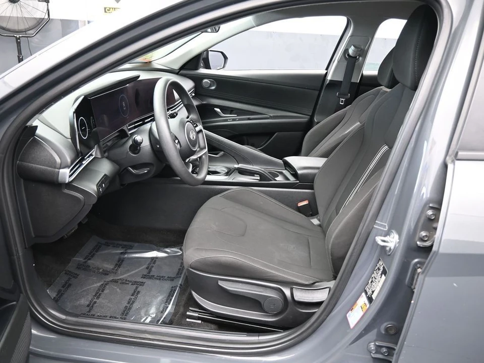 2024 Hyundai Elantra - Image 11 of 12