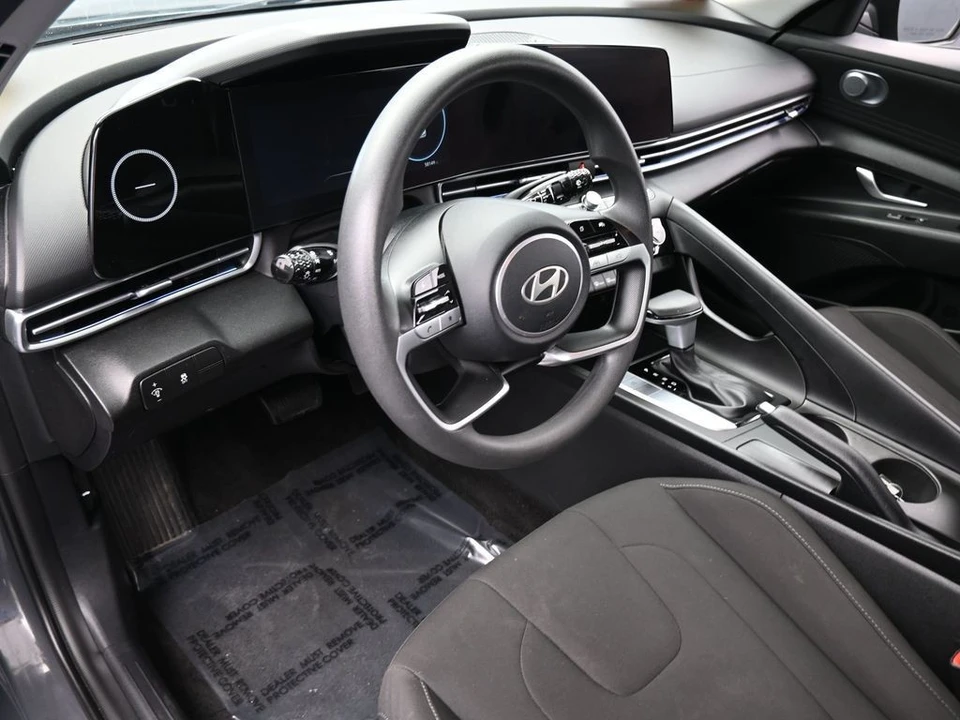 2024 Hyundai Elantra - Image 10 of 12