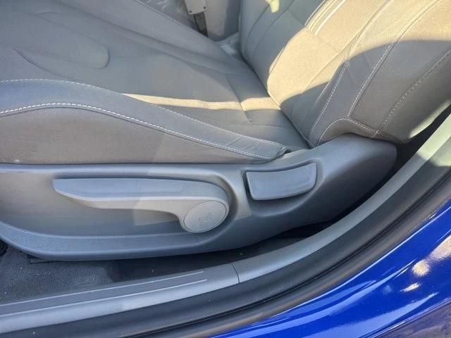 2024 Hyundai Elantra - Image 10 of 12