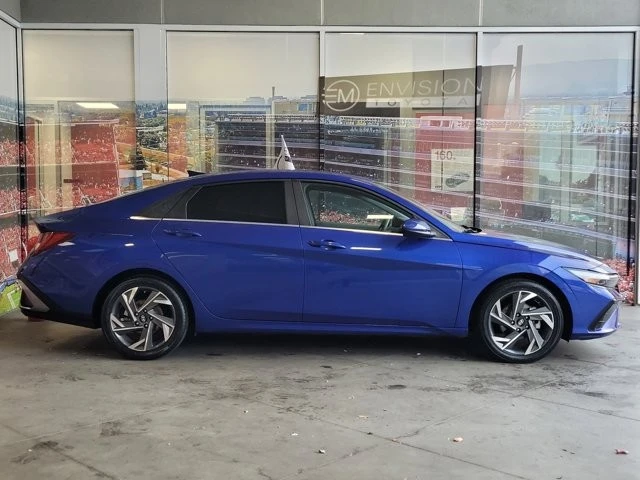2024 Hyundai Elantra - Image 4 of 12