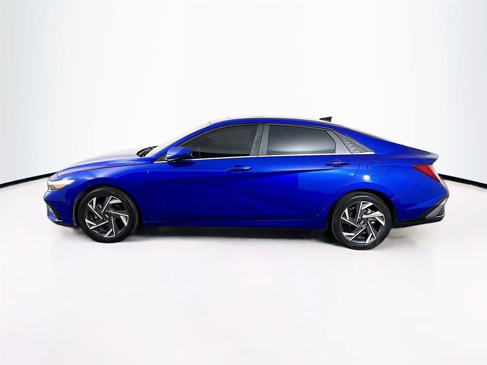 2024 Hyundai Elantra - Image 4 of 21