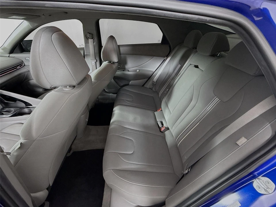 2024 Hyundai Elantra - Image 12 of 21
