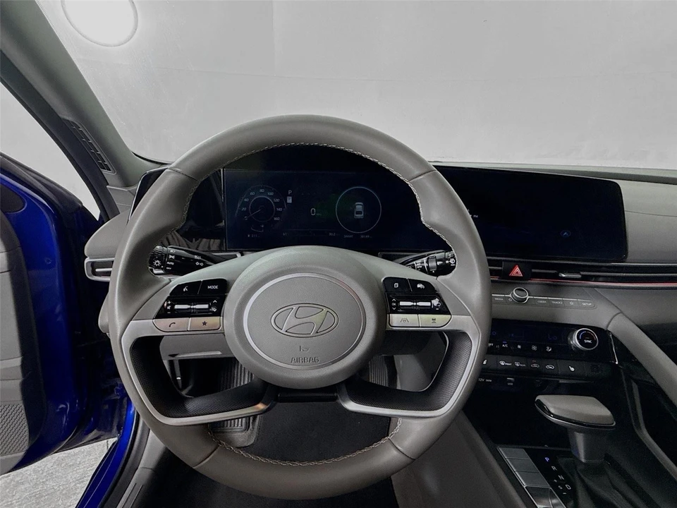 2024 Hyundai Elantra - Image 15 of 21