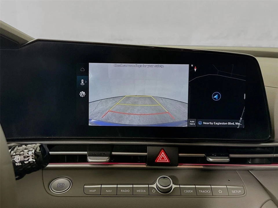 2024 Hyundai Elantra - Image 14 of 21
