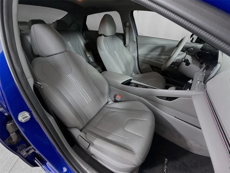 2024 Hyundai Elantra - Image 9 of 21