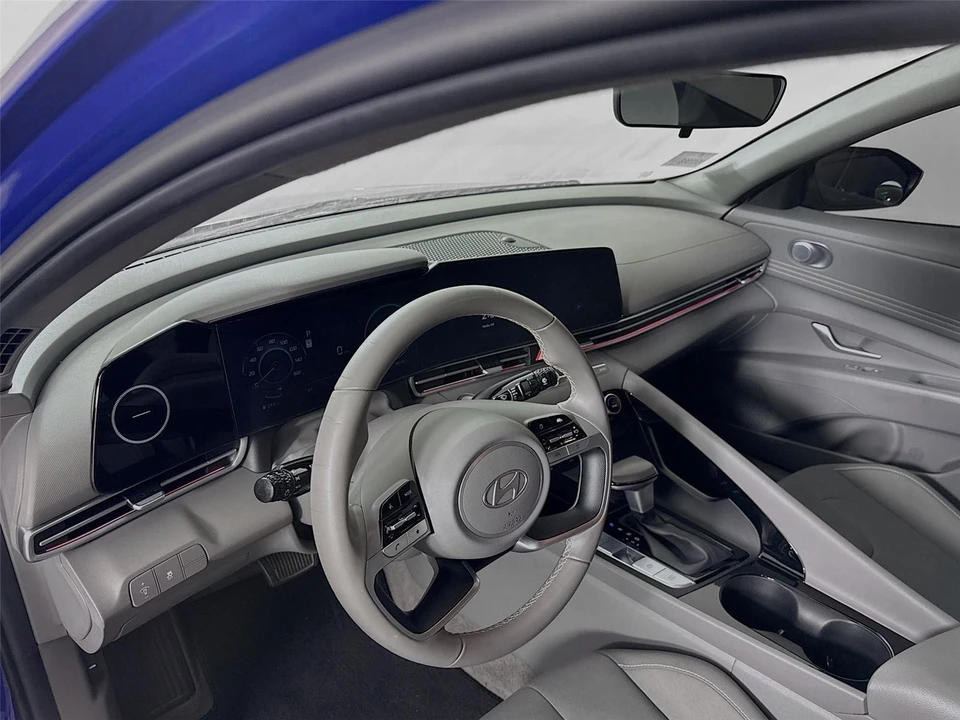 2024 Hyundai Elantra - Image 10 of 21